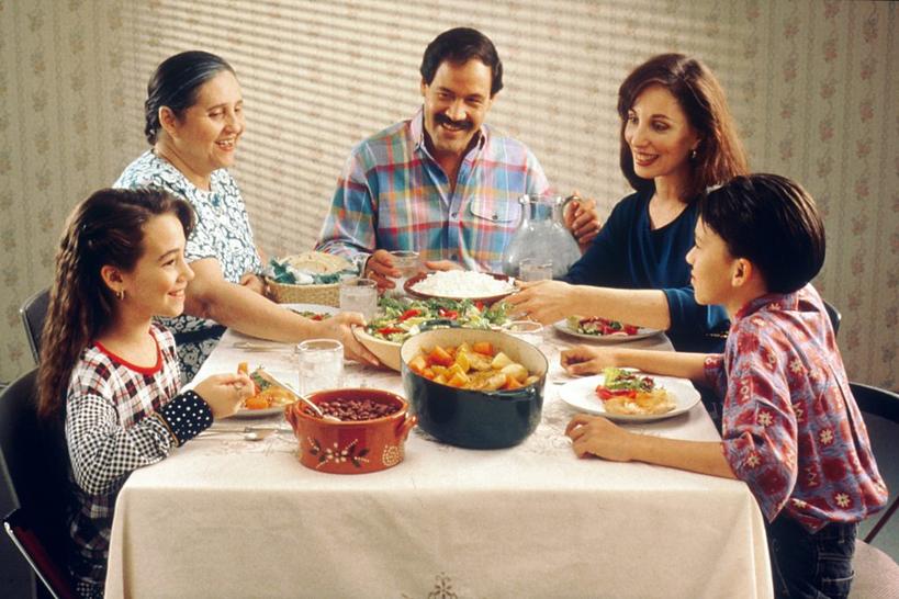 Почему надо вернуть традицию воскресных семейных ужинов