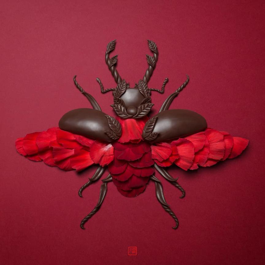 Художник превращает цветы в потрясающие скульптуры животных и насекомых