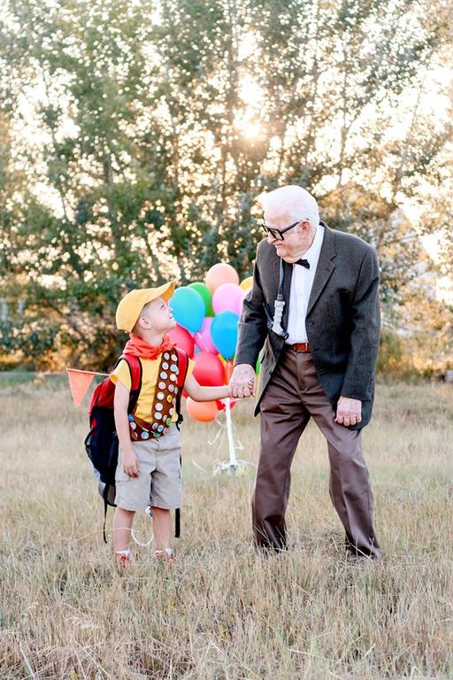 Фотосессия 5-летнего мальчика и его 90-летних прабабушки и прадедушки покорила миллионы