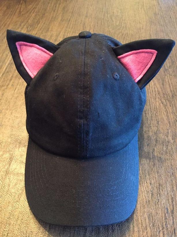 Моя дочь любит необычные вещи: чтобы ее порадовать, я сшила ей милую кепку с кошачьими ушками