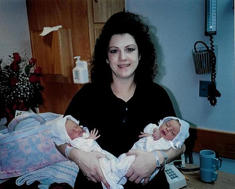Удивительное совпадение: близнецы помогли родиться близнецам