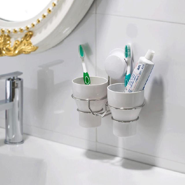 Причиной тошноты может послужить зубная щетка: ошибки, которые мы совершаем в ванной