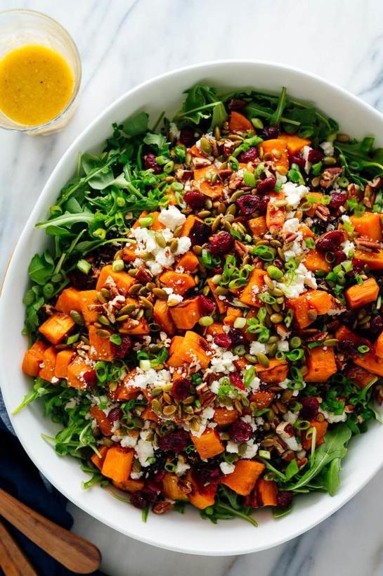 Рецепт приготовления салата из свеклы и тыквы с морковно имбирной заправкой. Вкусно, полезно и питательно
