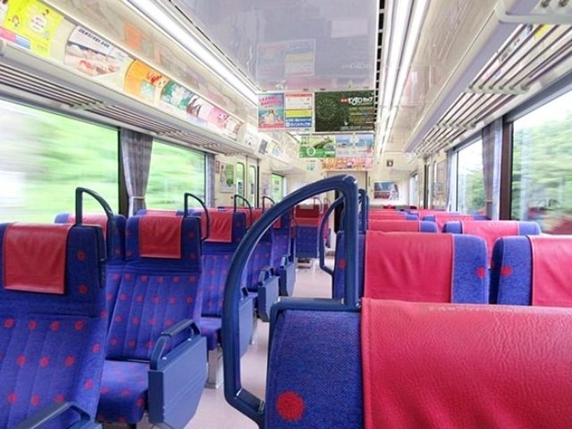 Уносим мусор с собой: 10 вещей, которые нельзя делать в японских поездах