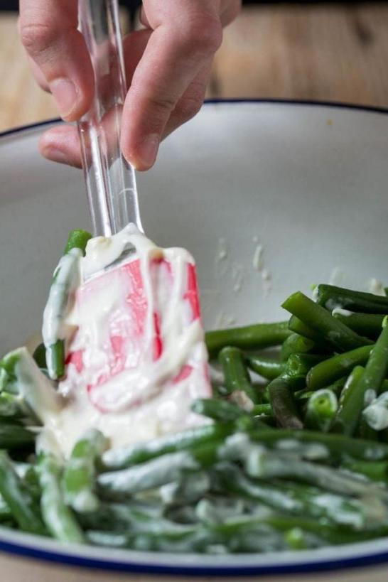 Когда хочется съесть что-то вкусное и сытное, я готовлю это блюдо: рецепт сливочного салата из зеленой фасоли