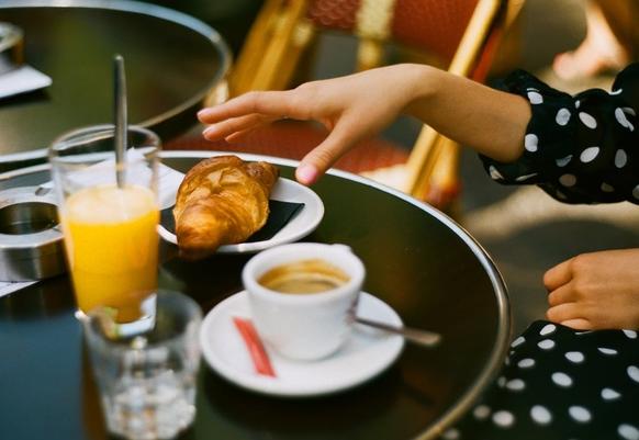 Порции в ресторанах маленькие, а еда дорогая: несколько веских причин, почему многие туристы разочаровываются, посетив Париж