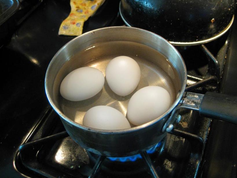 Идеальные яйца: правильное приготовление зависит от верно подобранной кастрюли
