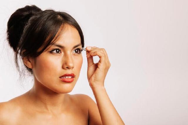 10 типичных ошибок, которые женщины допускают при уходе за кожей лица
