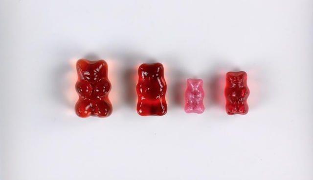 Идеальное развлечение для детских праздников: 6 веселых экспериментов с конфетами