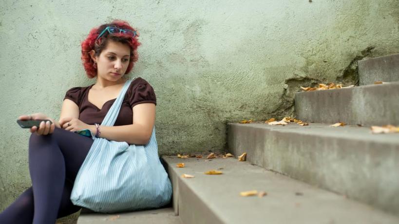 Ученые бьют тревогу: одиночество становится эпидемией для современной молодежи, а как это 