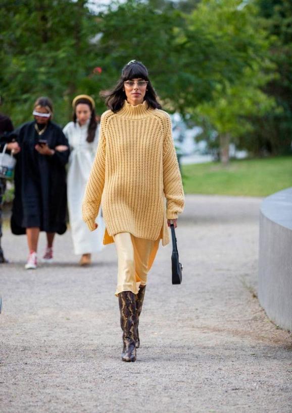 Холод - не помеха для моды: подборка самых стильных свитеров на осенне-зимний сезон
