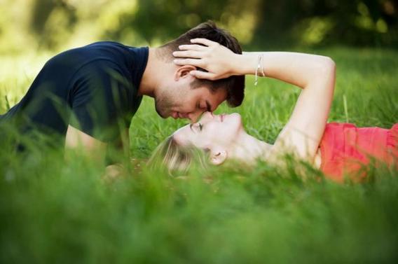 Восемь советов для поддержания романтики тем, кто уже давно вместе: как сломать свою рутину