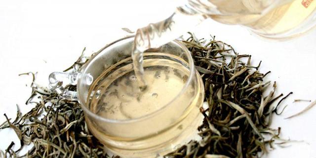 Не просто вкусный напиток: как разные виды чая влияют на наш организм