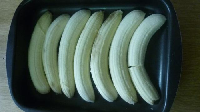 Я часто готовлю диетический банановый десерт, ведь он не вреден для фигуры. Всего несколько минут и лакомство готово