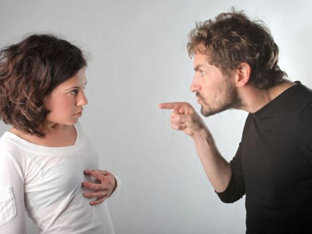Неопределенность, ревность и другие факторы, которые блокируют отношения: советы психолога, что делать
