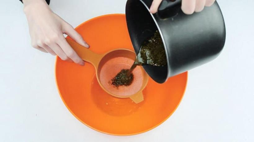 Как я использую зеленый чай в качестве шампуня: он еще и ухаживает за волосами