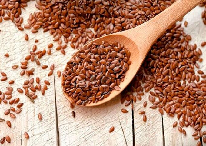 Льняное семя успокоит аппетит, а семена чиа отрегулируют метаболизм: 7 суперпродуктов, которые помогают похудеть и обрести здоровье