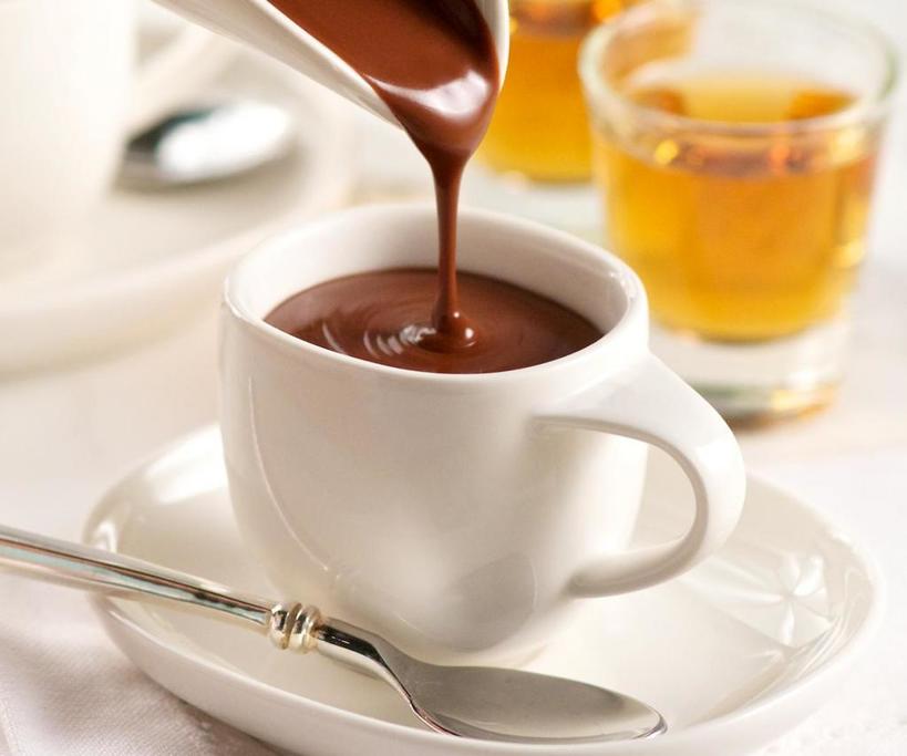 В этот напиток можно влюбляться каждый раз: секрет лучшего горячего шоколада