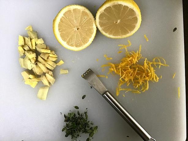 Вкусно и полезно: витаминные леденцы с имбирем и лимоном для всей семьи