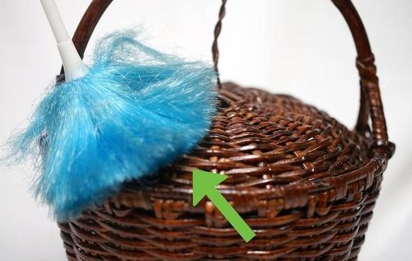 Протереть и нанести лак: как правильно очищать плетеные предметы или мебель от пыли и загрязнений