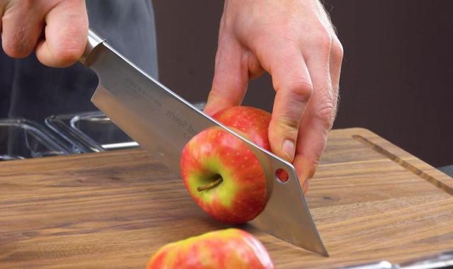 На новогодний стол буду готовить фаршированные яблоки с утиной грудкой: делюсь рецептом