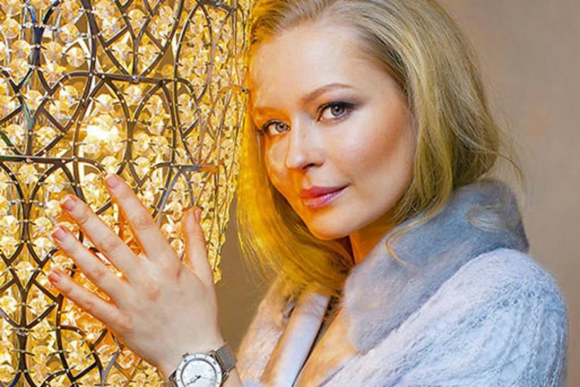 Актриса Юлия Пересильд рассекретила ритуал празднования Нового года в своей семье