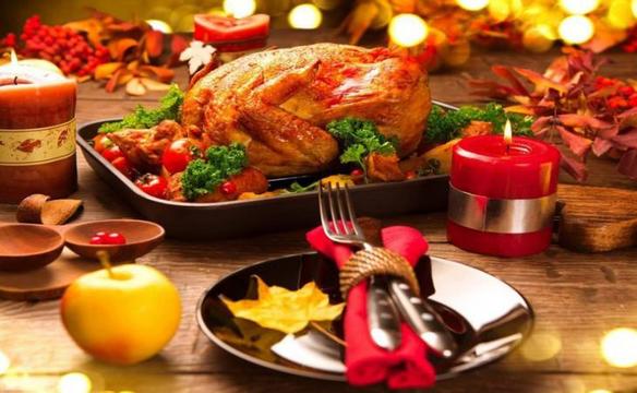 10 советов по безопасности домашних блюд и продуктов во время новогодних праздников: купите пищевой термометр и используйте разную посуду