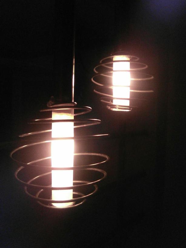 Стильный декор для дома в стиле лофт: делаем светильник с плафонами-пружинками своими руками