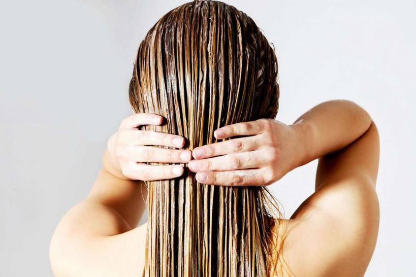 Маска для волос раз в неделю: 6 беспроигрышных привычек, которые стоит включить в бьюти уход в 2020 году