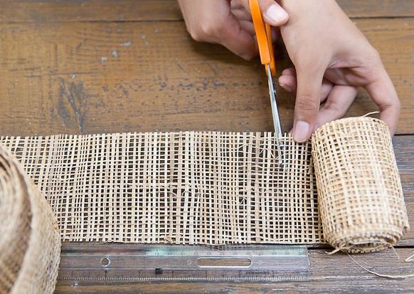 Как я делаю красивые банты из мешковины: ими можно украсить подарок или декорировать дом