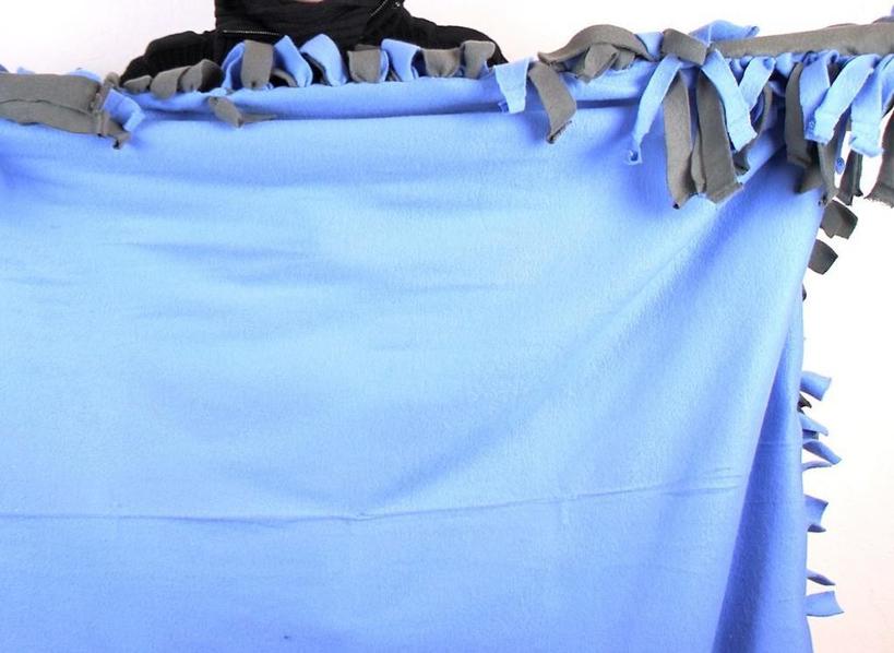 Как сделать своими руками теплое флисовое одеяло нужного размера: пошаговая инструкция