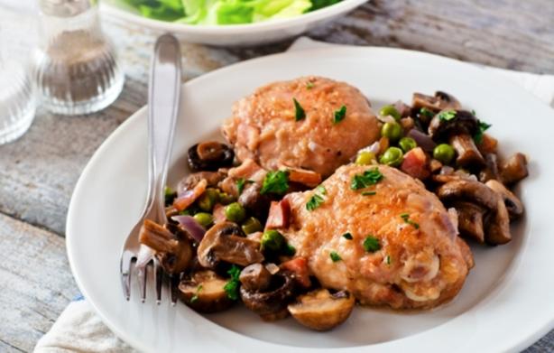 Оладьи и мясные пальчики. 10 самых оригинальных и простых блюд из курицы