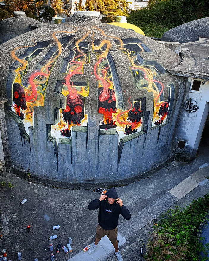 Уличный художник делает стены прозрачными, используя только краску