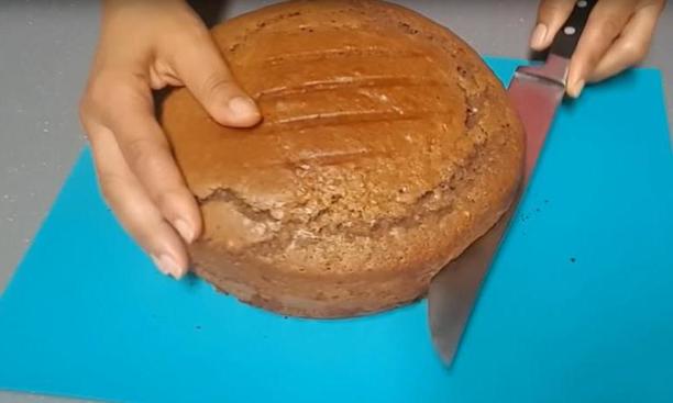 Шоколадный торт для ленивых: роскошное лакомство, с приготовлением которого не нужно долго возиться