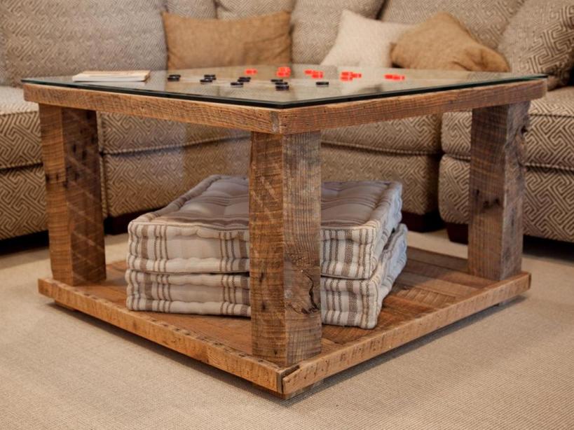 Красивый столик в деревенском стиле специально для игры в шахматы: как просто сделать его своими руками