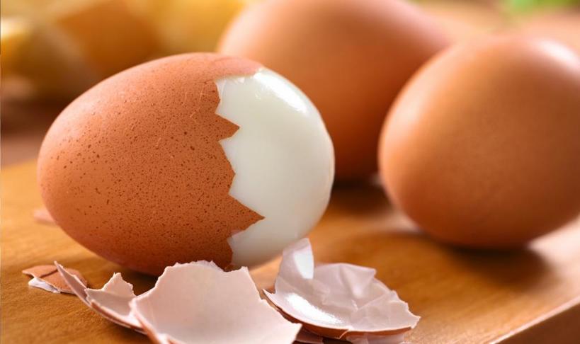Яйца с маслом: идея для полезного завтрака