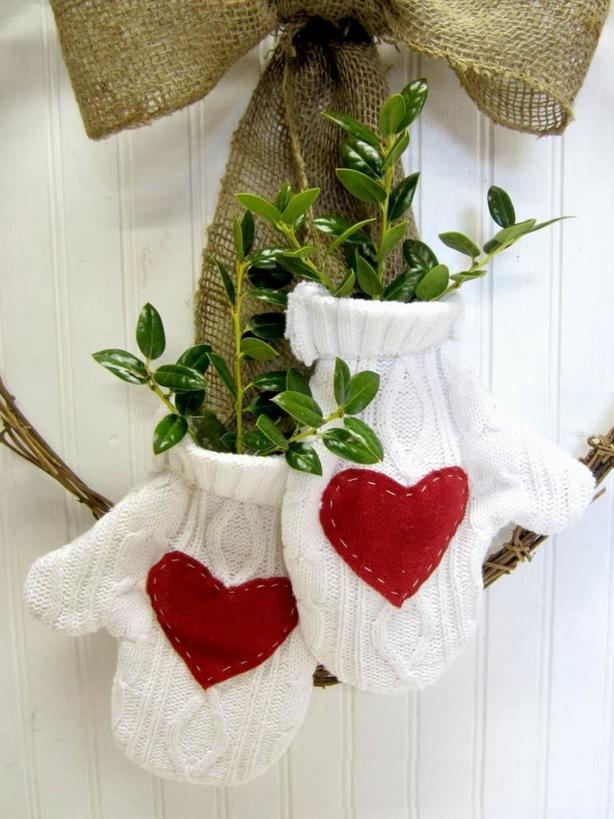 Необычное украшения из старого свитера ко дню святого Валентина, которое можно сделать своими руками