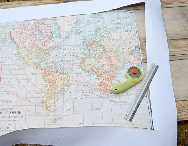 Муж смастерил стол с картой мира: теперь ребенок выучит географию намного быстрее