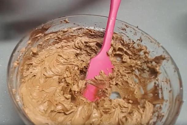 Шоколадный торт для ленивых: роскошное лакомство, с приготовлением которого не нужно долго возиться