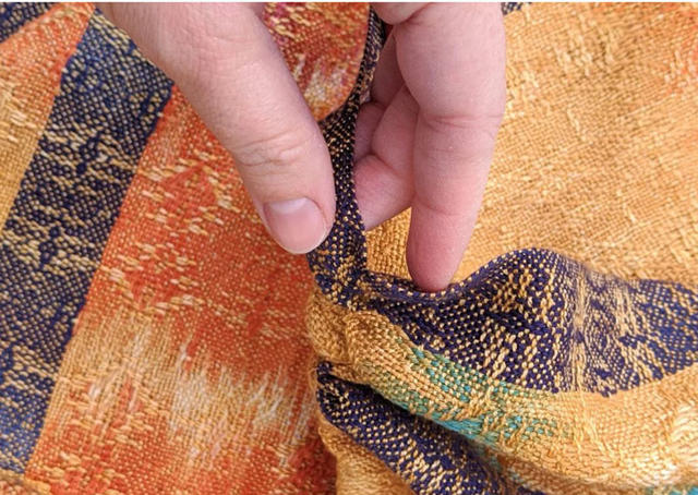 Как сделать пончо за 20 минут из широкого шарфа или ткани: пошаговое фото с инструкцией
