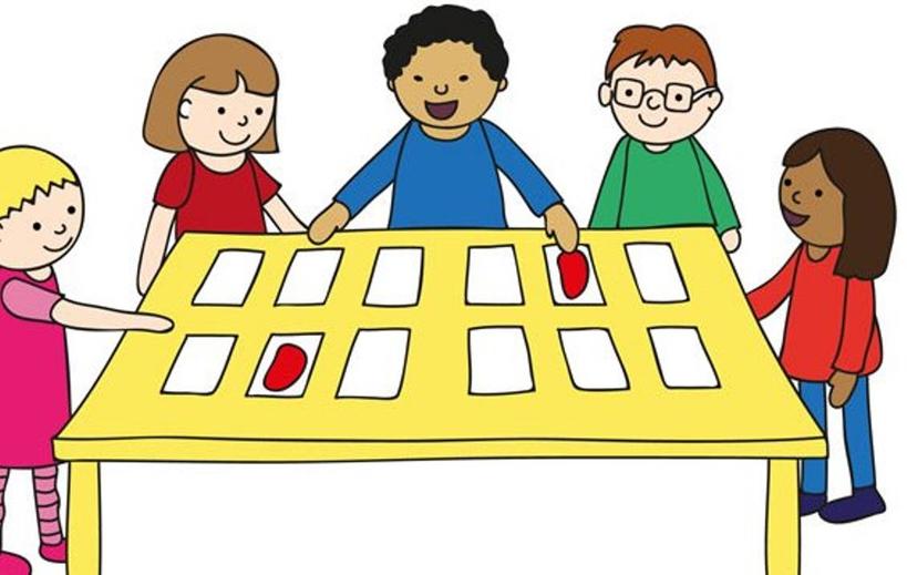 Карточки и стол: 5 лучших домашних игр с детьми для изучения английского языка