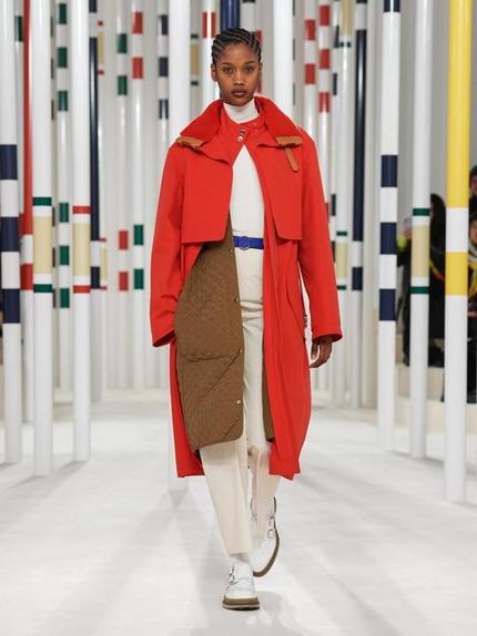 И полосочка, и клеточка: главные тренды моды осень - зима 2020 года от Hermès