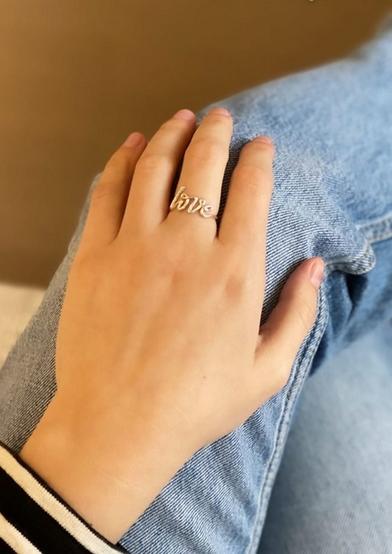 Жена Евгения Петросяна показала фото с дорогим кольцом ювелирного дома Tiffany&Co