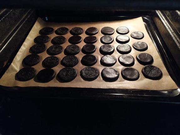 Всеми любимое печенье Oreo можно испечь дома: пошаговый рецепт с фото