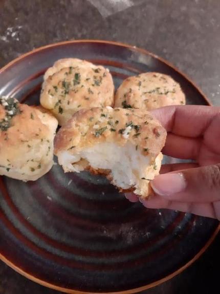 Воздушная выпечка, которая придется по вкусу всей вашей семье: рецепт сырных булочек  чеддер бей 