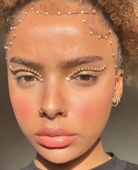 Королева Instagram: 9 идей макияжа, чтобы стать звездой соцсетей