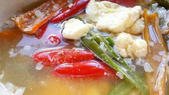 Рецепт быстрого и легкого супа с перцем чили и козьим сыром: заменила им жирный борщ и куриный суп