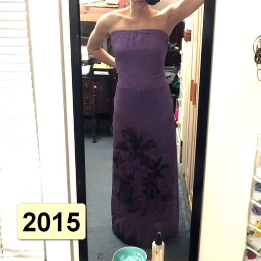 Подруга отдала старое платье, а я захотела его переделать: каждый год на протяжении 5 лет получалось что то новое