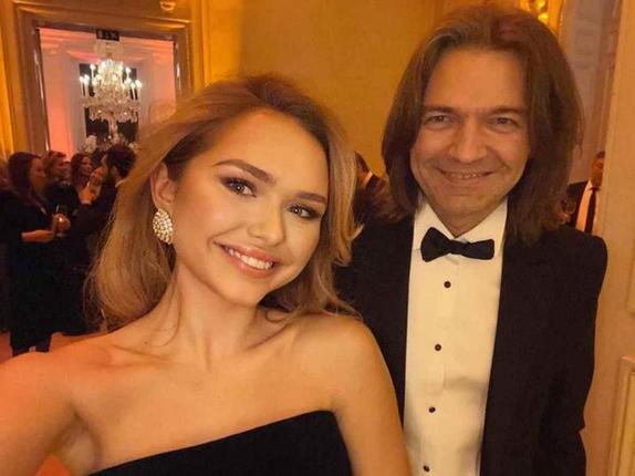 «У нее есть молодой человек»: певец Дмитрий Маликов раскрыл подробности личной жизни дочери Стефании