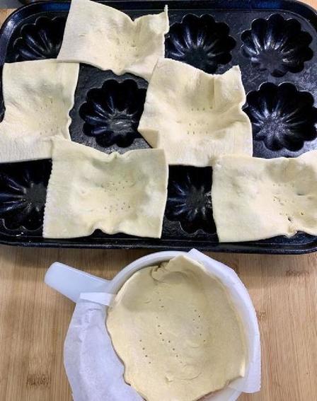 Сырное суфле в корзиночке из слоеного теста: сытный завтрак на скорую руку